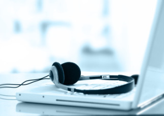 Understanding a report: music and internet (B2)